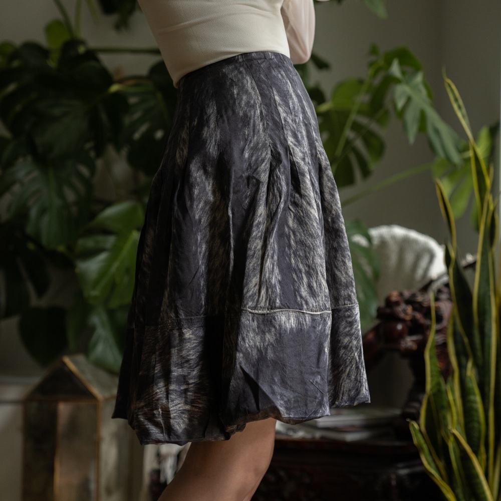 SOLD- PRADA silk skirt - Picture 7 of 12